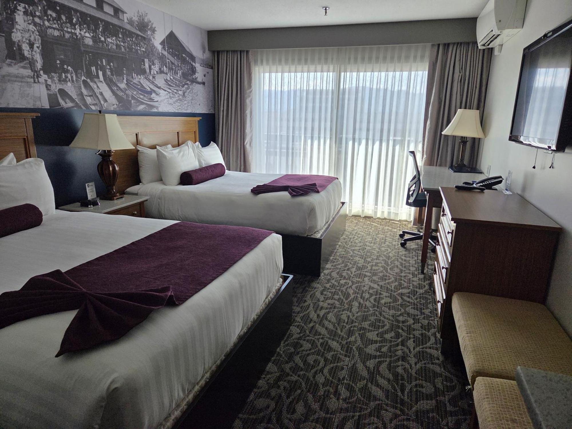The Royal Anne Hotel Kelowna Exterior photo
