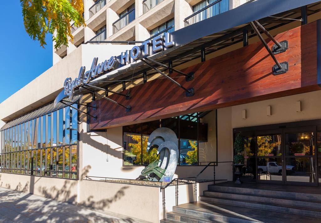 The Royal Anne Hotel Kelowna Exterior photo